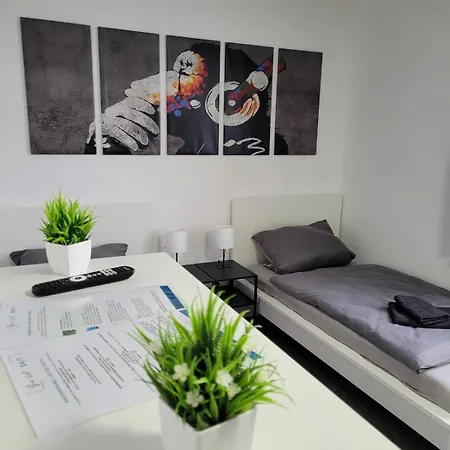 Monteurwohnng Fuer 6 Personen In Bei Hamburg 아파트 시크