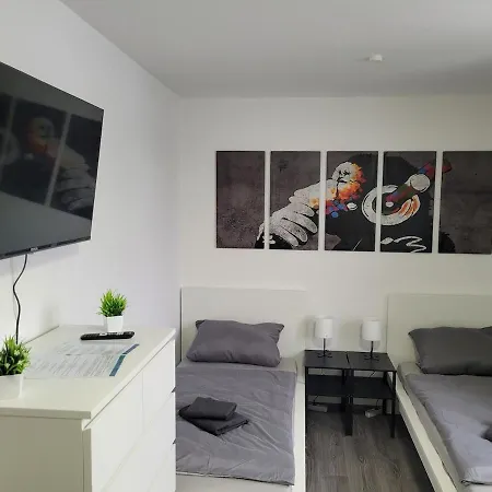 Monteurwohnng Fuer 6 Personen In Bei Hamburg *