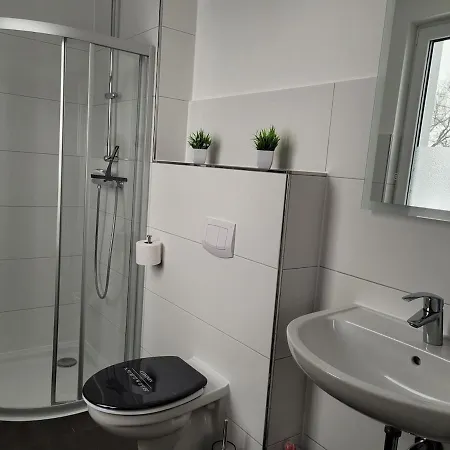 Monteurwohnng Fuer 6 Personen In Bei Hamburg 아파트 시크